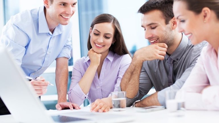 Dijeljenje informacija među kolegama