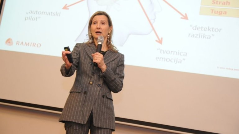 Tanja Pureta prezentira kako upravljati promjenom u VUCA svijetu