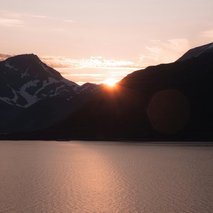 Zalazak sunca u norveškom fjordu