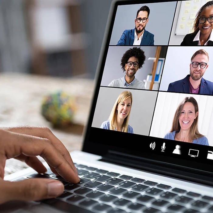 uloga softvera i osobnog kontakta u onboardingu i1200